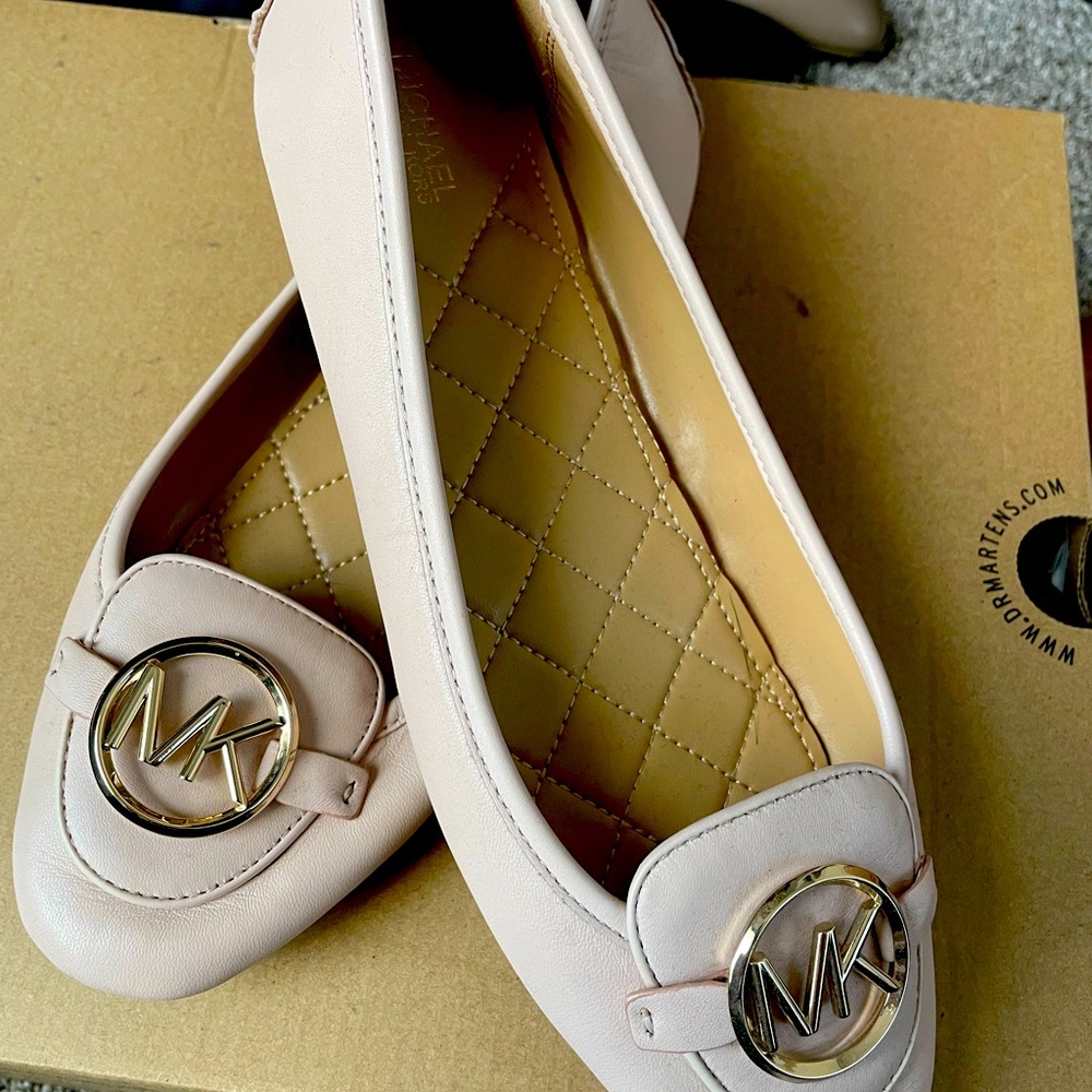 Michael Kors Flats